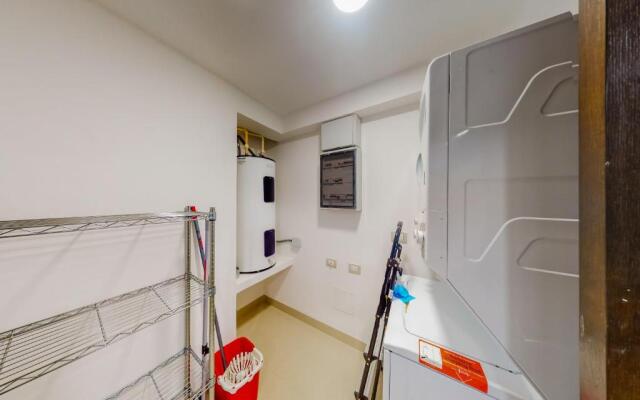 Hakuna Matata 725N at Mareazul Beachfront