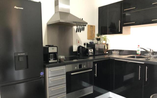 Cardiff Bay Studio Apartment
