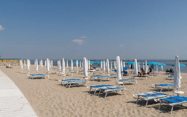 Holiday Home Lido Delle Nazioni Near Beach