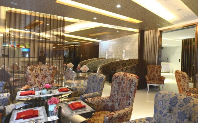Metropole Hotel