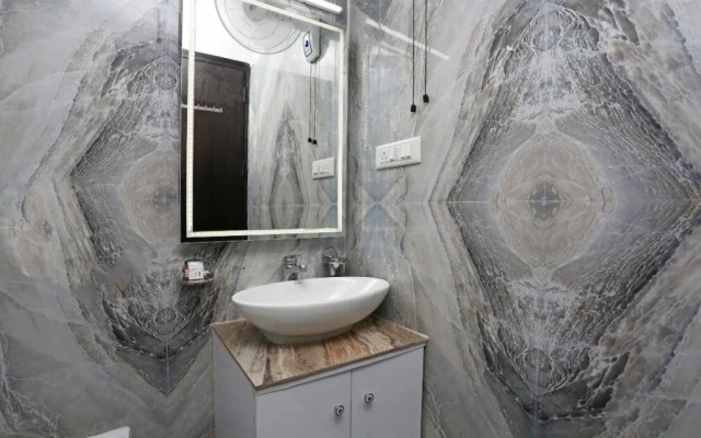 South Galaxy By OYO Rooms