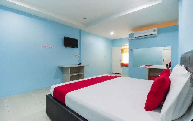 OYO 622 Sixsense Hotel (Vaccinated Staff)