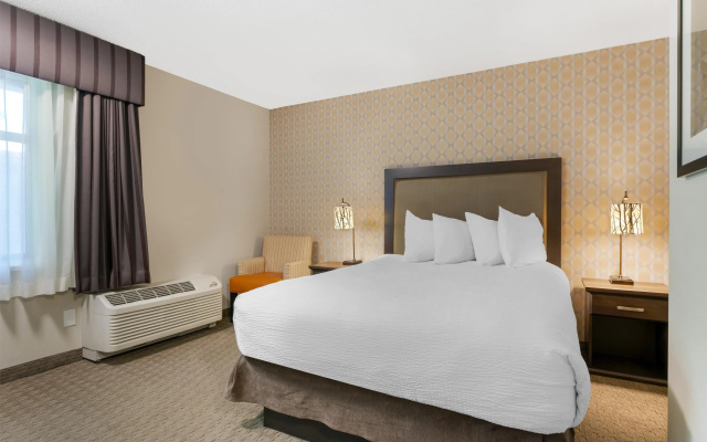 Best Western Plus Country Meadows Inn