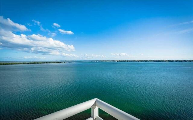 Bahia Vista 17881 - Two Bedroom Condo