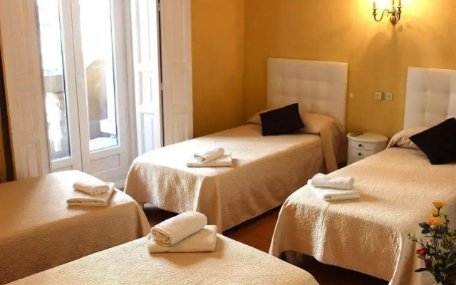 Hostal Montecarlo