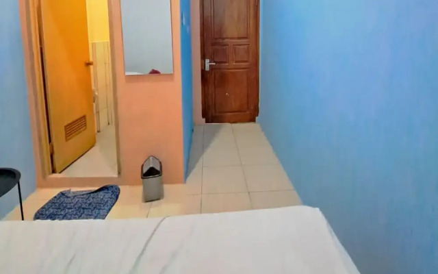 OYO 90578 Dinar Family