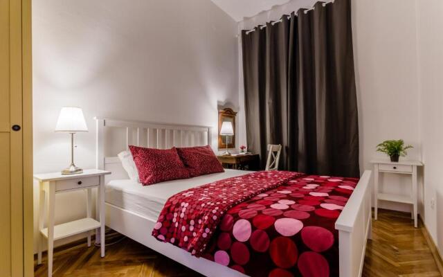 Old Town Clock Tower Apartment