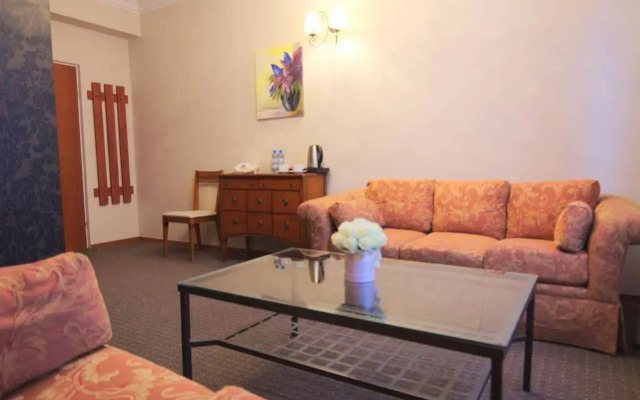 Mrowka Centrum Konferencyjno Apartamen