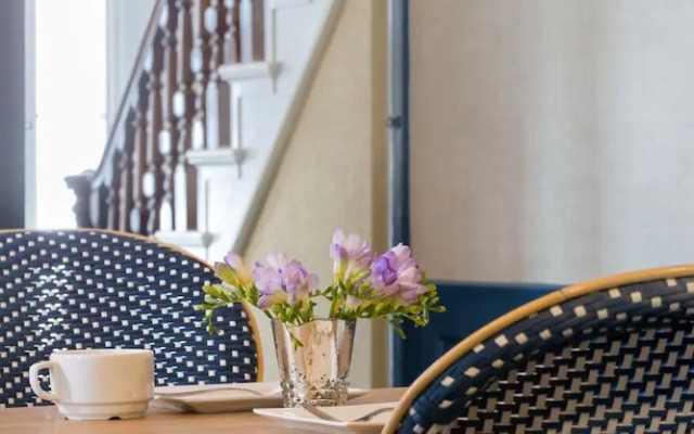 The Christopher, The Edgartown Collection