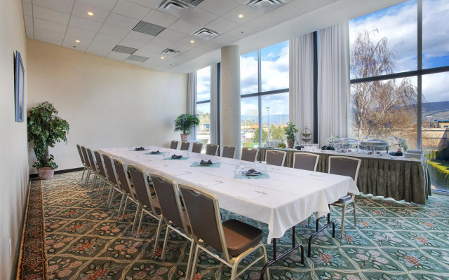 Best Western Plus Kelowna Hotel & Suites