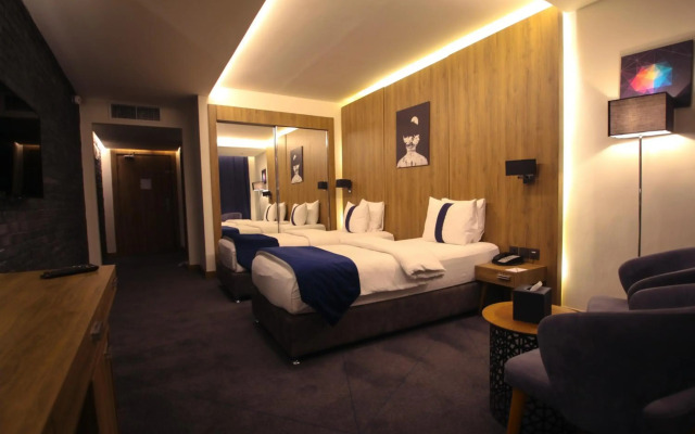Monarch Hotel Amman