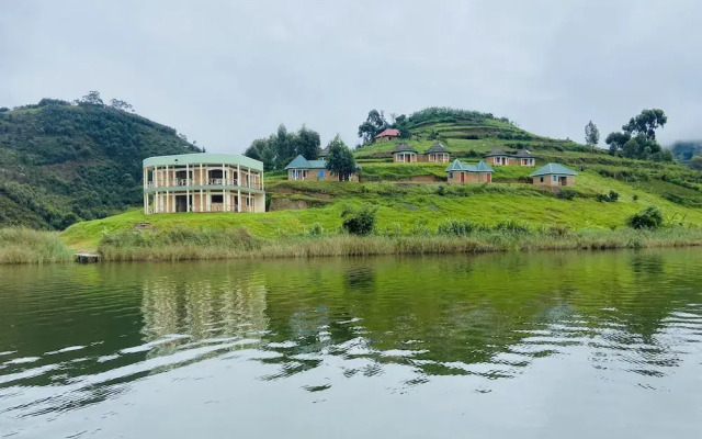 Nyamunyonyi Lake Resort