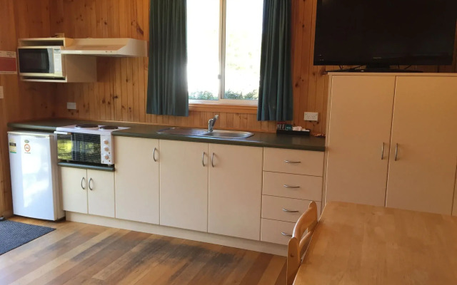 Strahan Beach Tourist Park