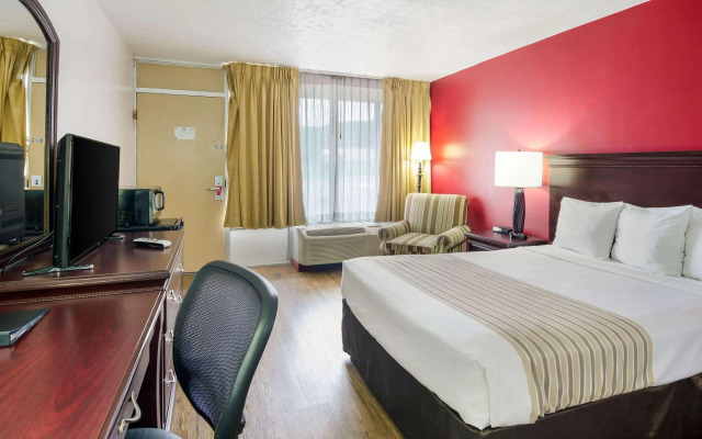 Econo Lodge Marion I-81