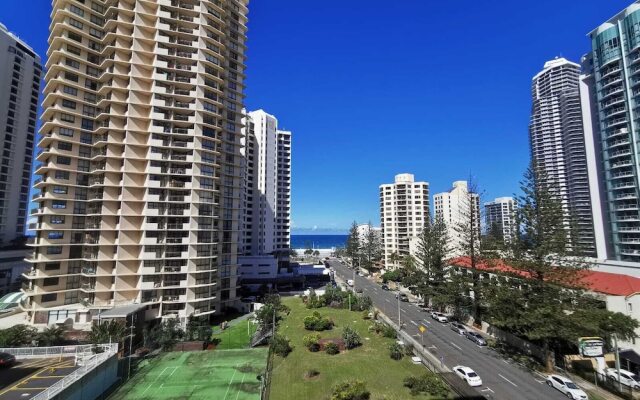 Paradise Towers Surfers Paradise