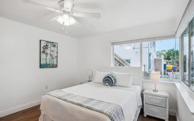 Beach Livin 2 - 1 Bedroom Downstairs