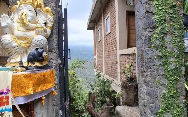 Umah De Madya