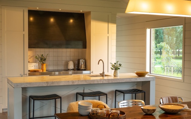 Craggy Range Luxury Vineyard Retreat – Guest Rooms – Havelock North