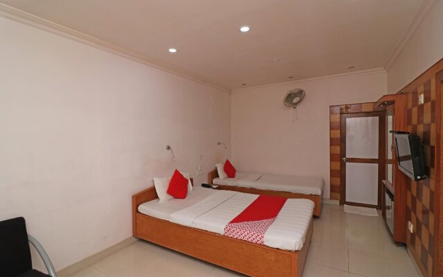 Hotel Monohar Inn By OYO Rooms