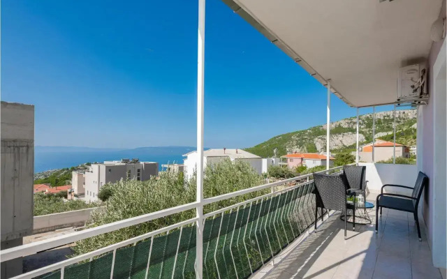 Two-Bedroom Apartment with Sea View in Makarska