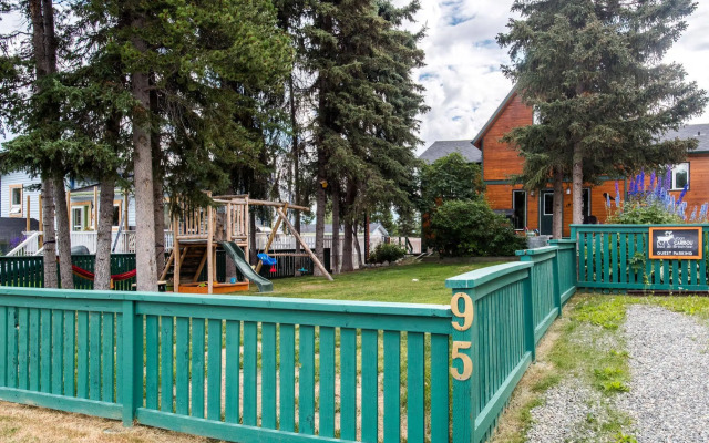 Urban Caribou Bed and Breakfast