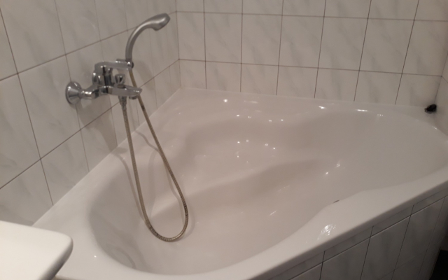 Apartment Zdravko - with parking : A1 Omis, Riviera Omis