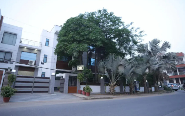 Hotel Delight Suites