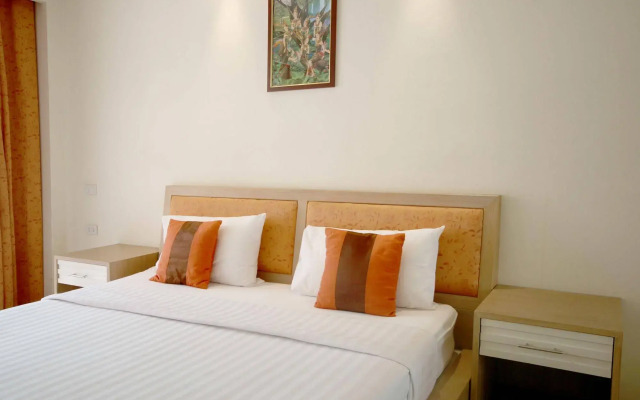 Orange Hotel