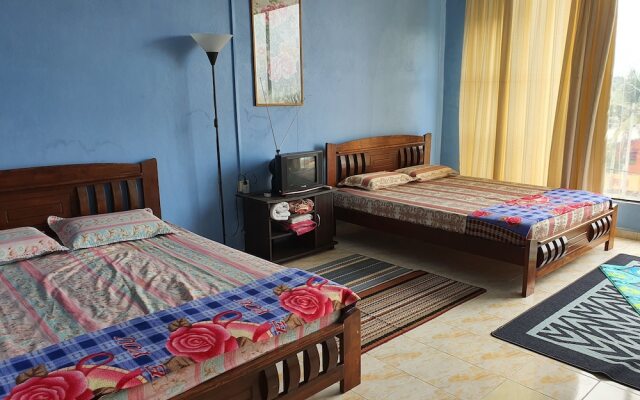 Spot On 89920 Muwaffaq Inn