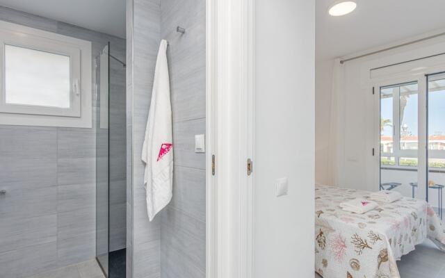 Spacious Apartment in Empuriabrava With Private Garden