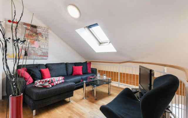 Comeback Apartment Central