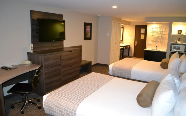 Yosemite Southgate Hotel & Suites