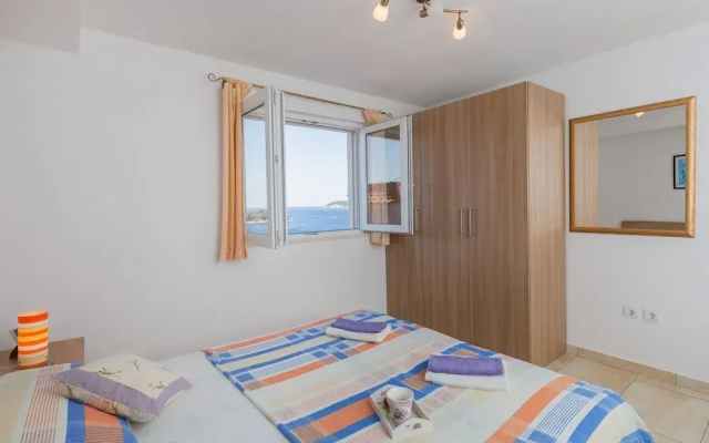Apartments Lovro