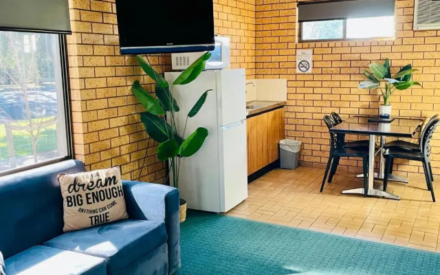 Lake Mulwala Hotel Motel