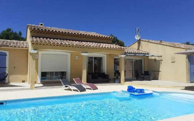 Authentique mas avec piscine en Provence