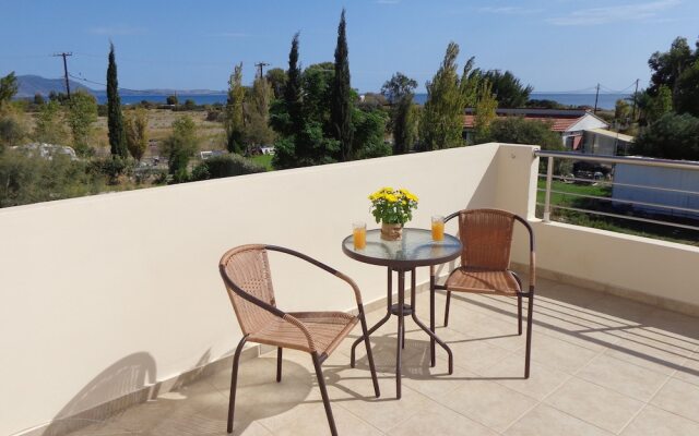 Evi's Sea View Villa