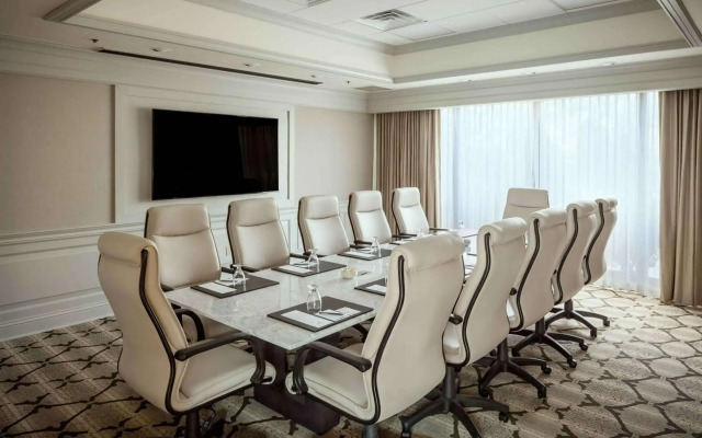 Hilton Brentwood/Nashville Suites