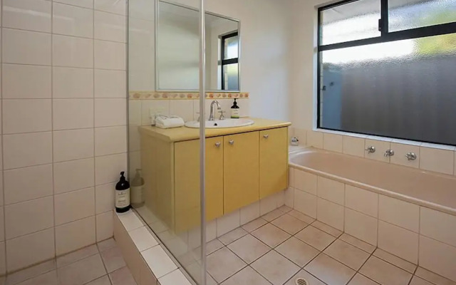 Golden Summers in Dunsborough