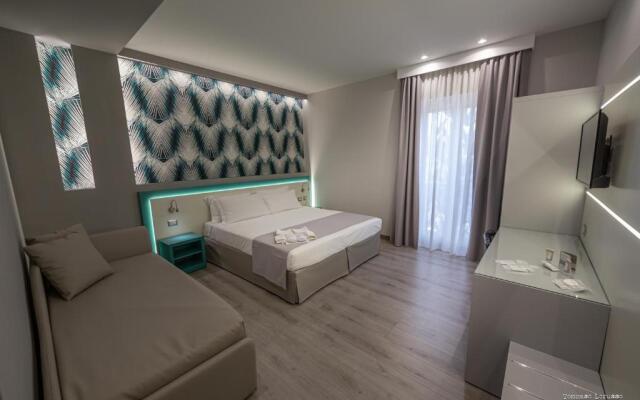 Holygold Suite
