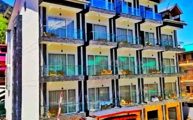 The Laurent and Banon Resorts