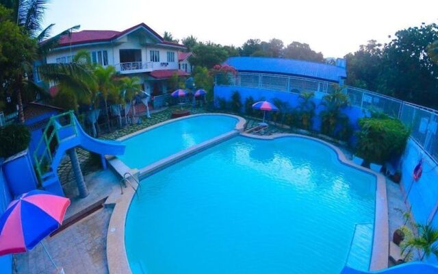 Blue Pot Family Resort