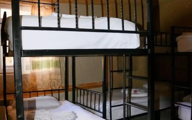 Ali's Guest House