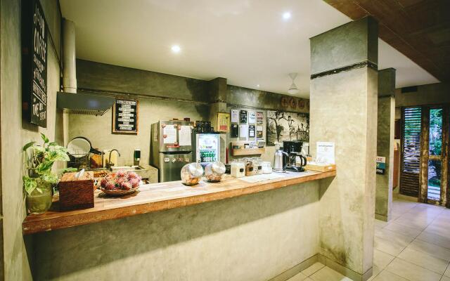 Lokal Bali Hostel