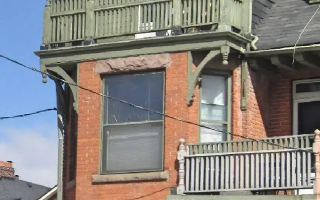 Spadina 11 Guesthouse