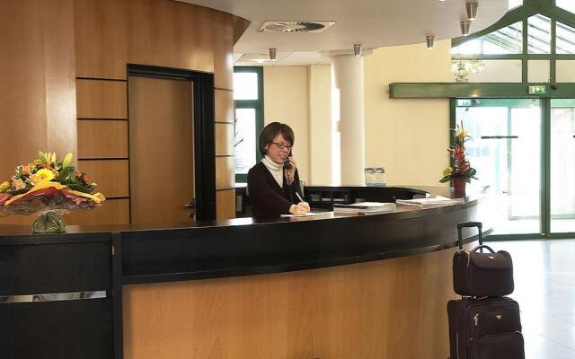 Hôtel Oceania Nantes Aéroport