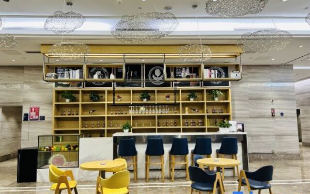 Kyriad Marvelous Hotel Shenzhen Longhua Dalang Business Center