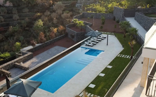Villa Rita Pool & Spa