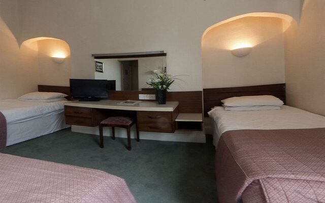 The Newington Hotel