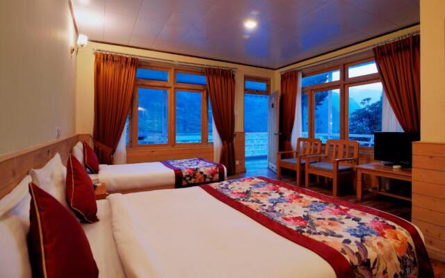 Summit Alpine Resort