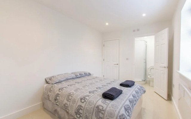 Bridge Road - Room 2a